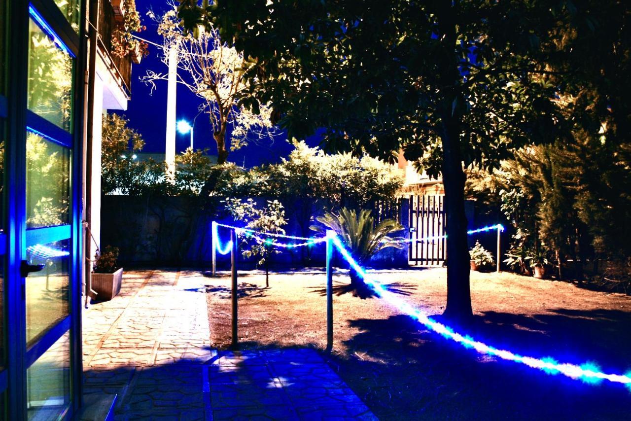 Buenretirope - Confortevoli Appartamentini Con Giardino 페스카라 외부 사진
